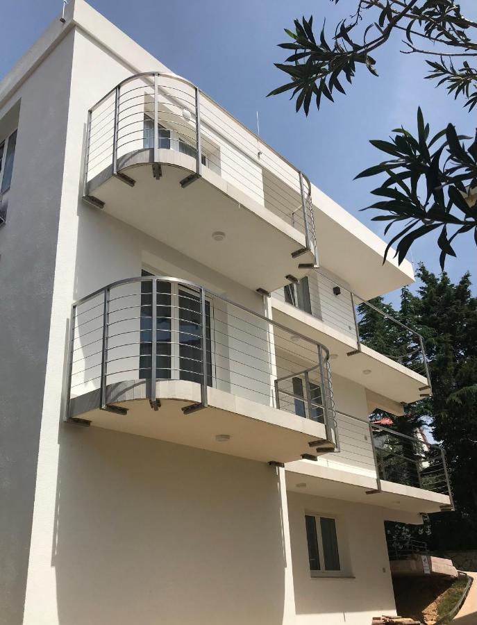 Guesthouse - Hotel California Novalja Exterior photo